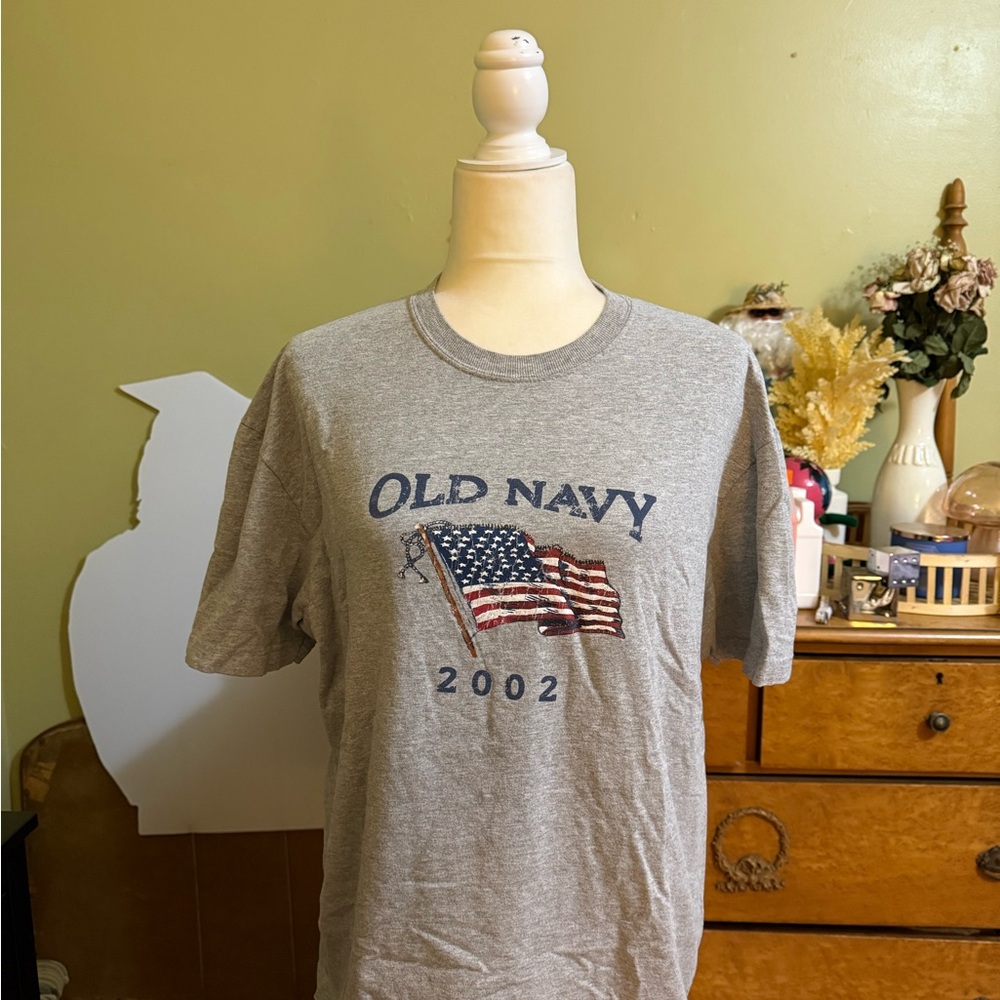 Old Navy Graphic T-Shirt